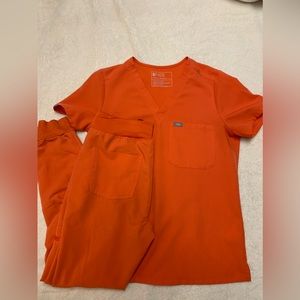 Figs scrubs limited edition sunset orange small